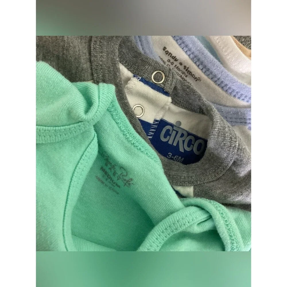 Baby Clothing Bundle Onesie Lot Size 3-6M